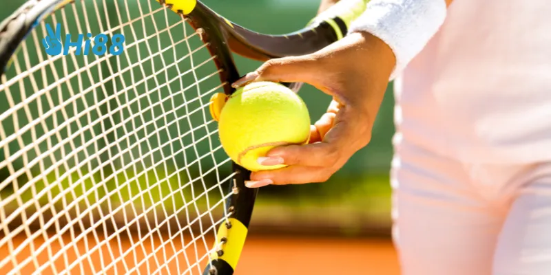 Djokovic là biểu tượng của sự bền bỉ và khéo léo.